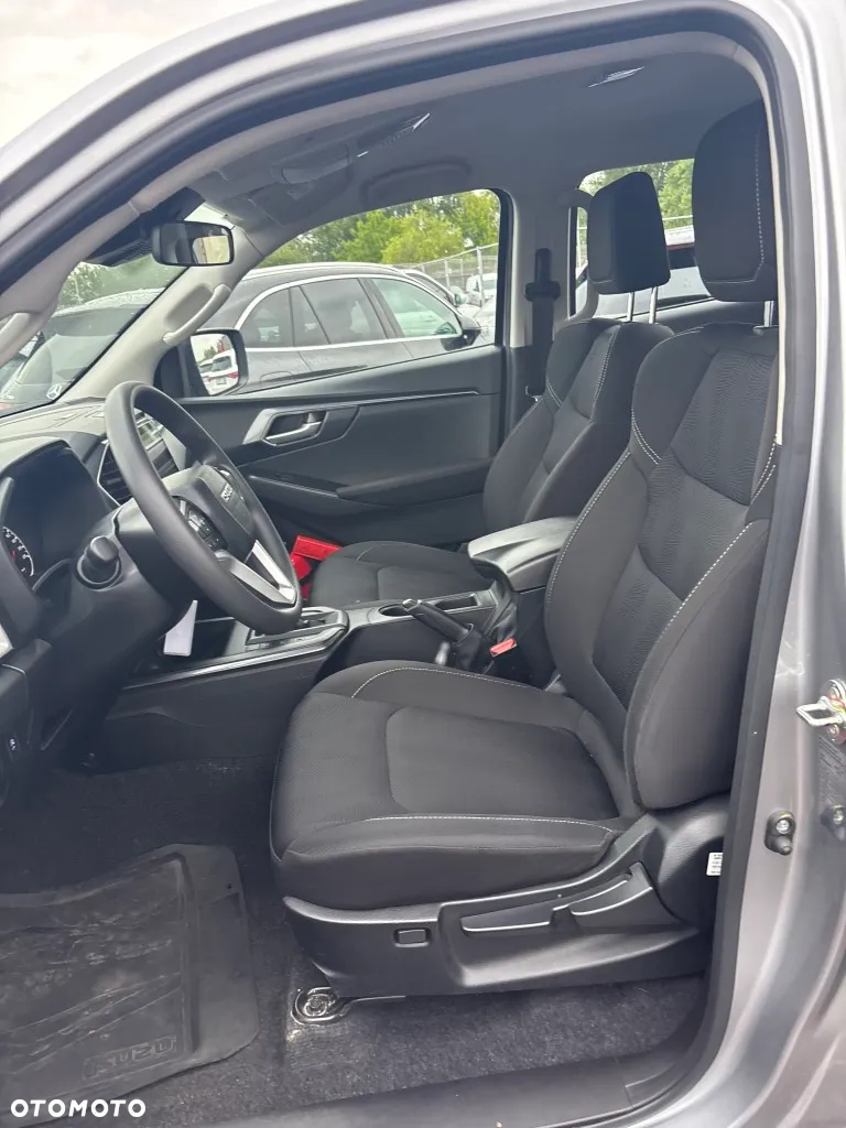 Isuzu D-Max 1.9 DC LS - 6