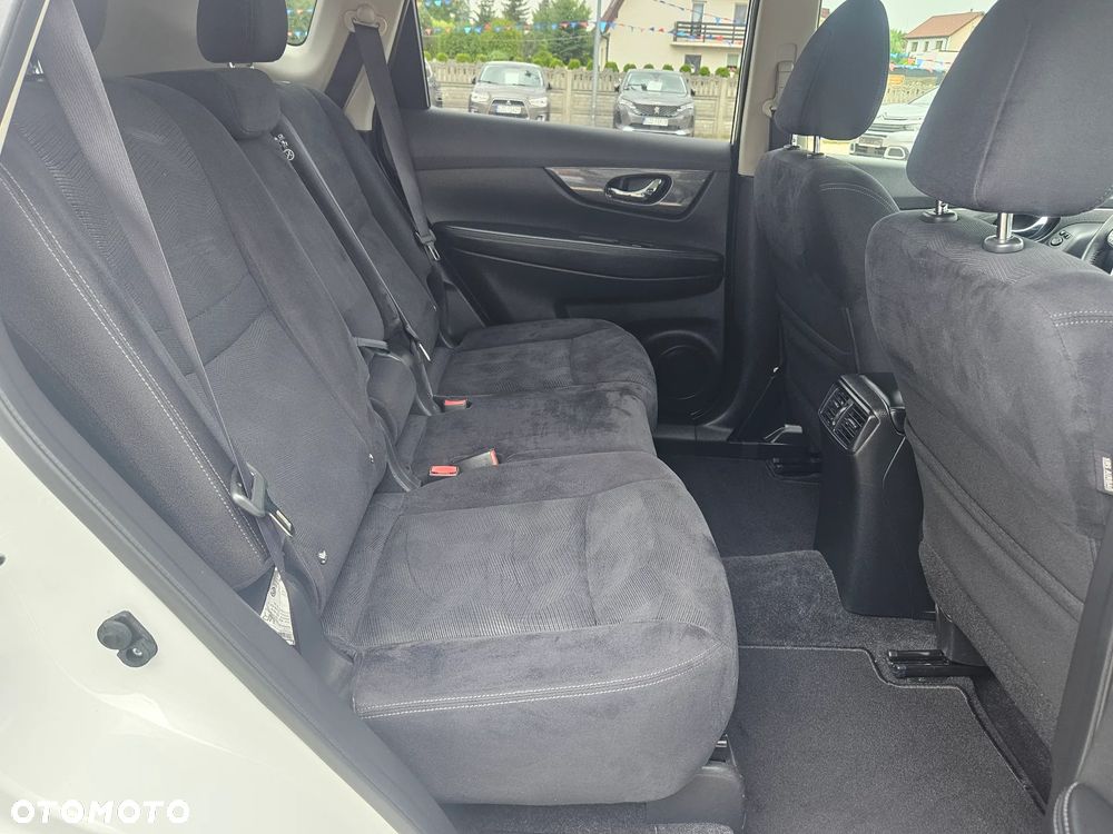 Nissan X-Trail 1.6 DIG-T N-Connecta 2WD - 23