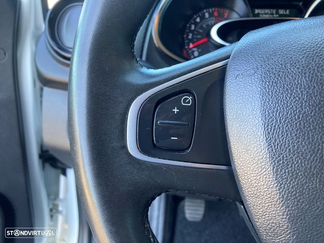 Renault Clio Sport Tourer Energy TCe 90 Business - 13