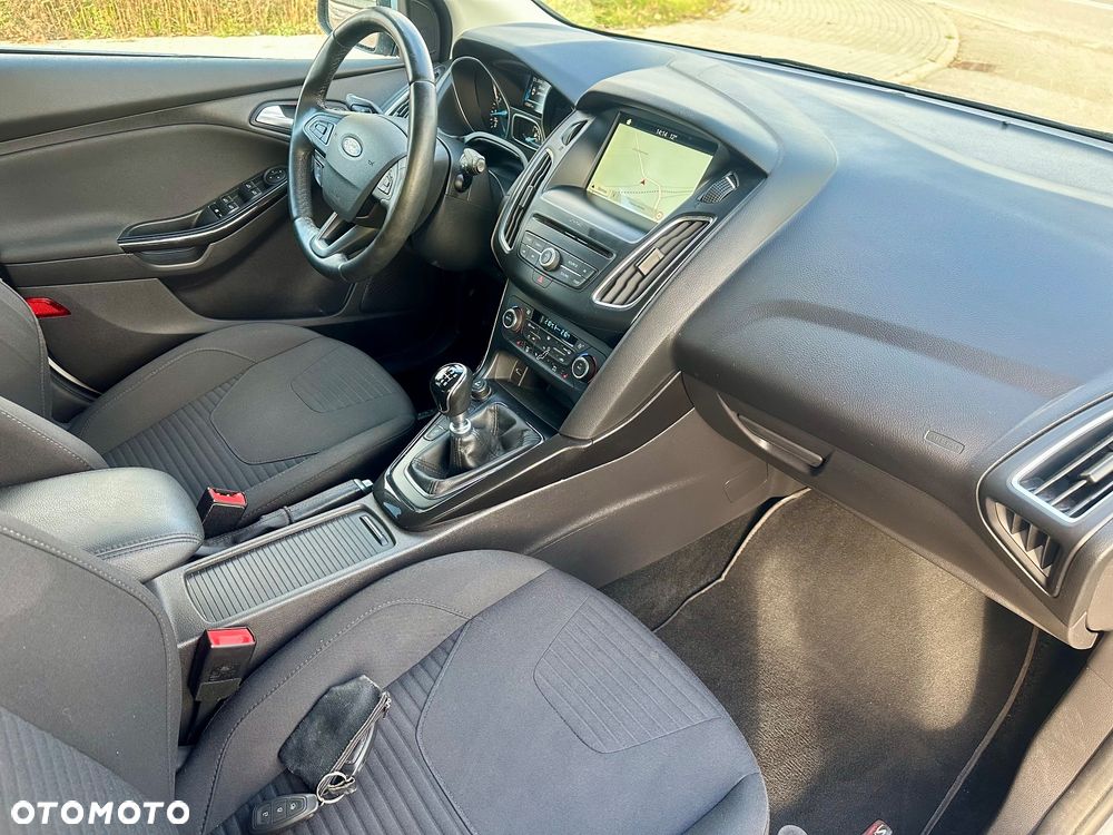 Ford Focus - 11