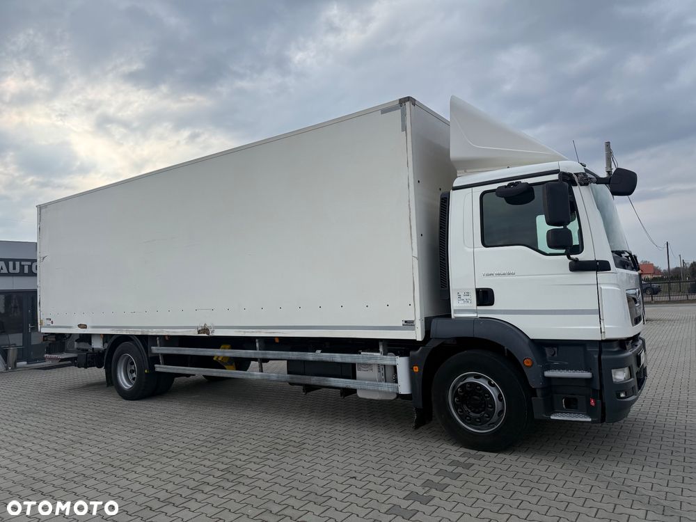 MAN TGM 18.290 / KONTENER 8,70M + WINDA / DMC 18T / 293.000KM / SPROWADZONY / STAN BDB / / / - 4