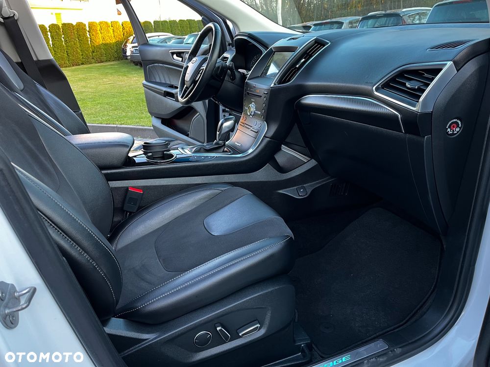 Ford Edge - 40