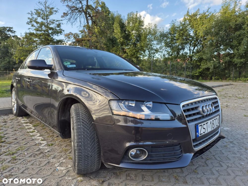 Audi A4 Limousine - 12