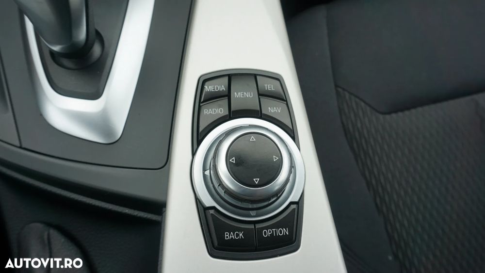 BMW Seria 3 318d Aut. Blue Performance - 31