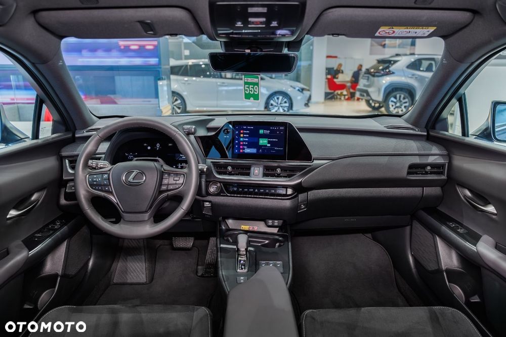 Lexus UX - 7