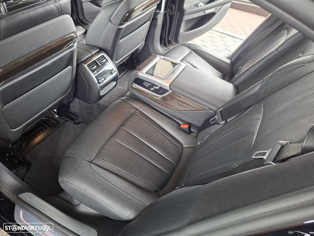 BMW 730 Ld — fotografia 13