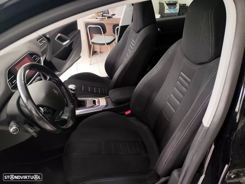 Peugeot 308 130 e-THP Stop & Start Allure - 11
