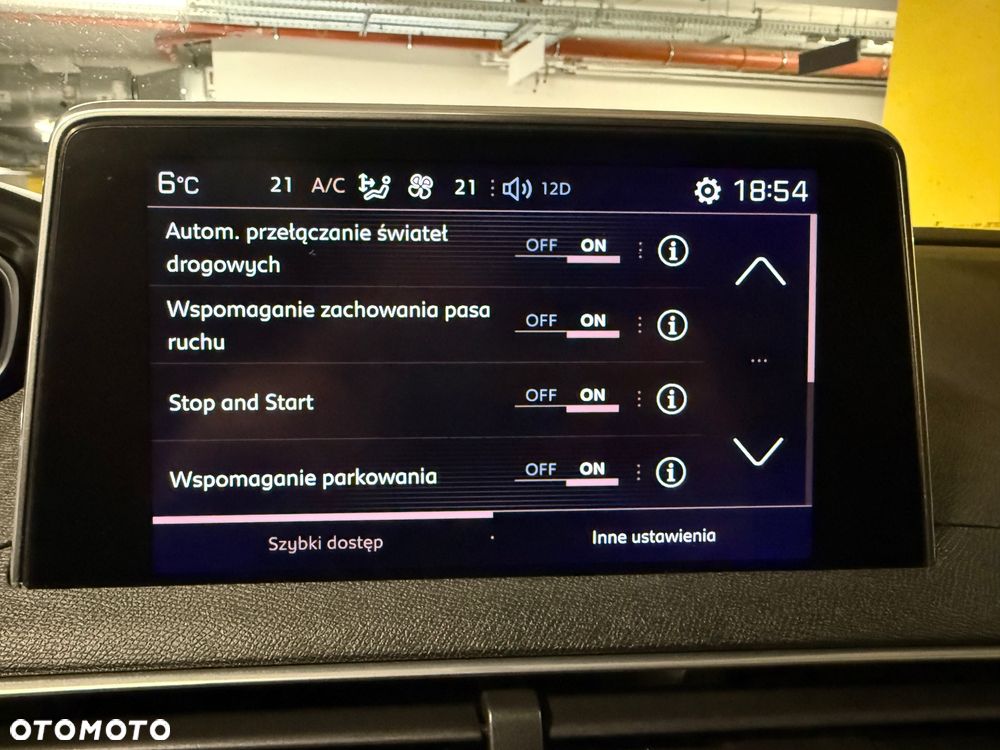 Peugeot 5008 THP 165 EAT6 Allure - 16