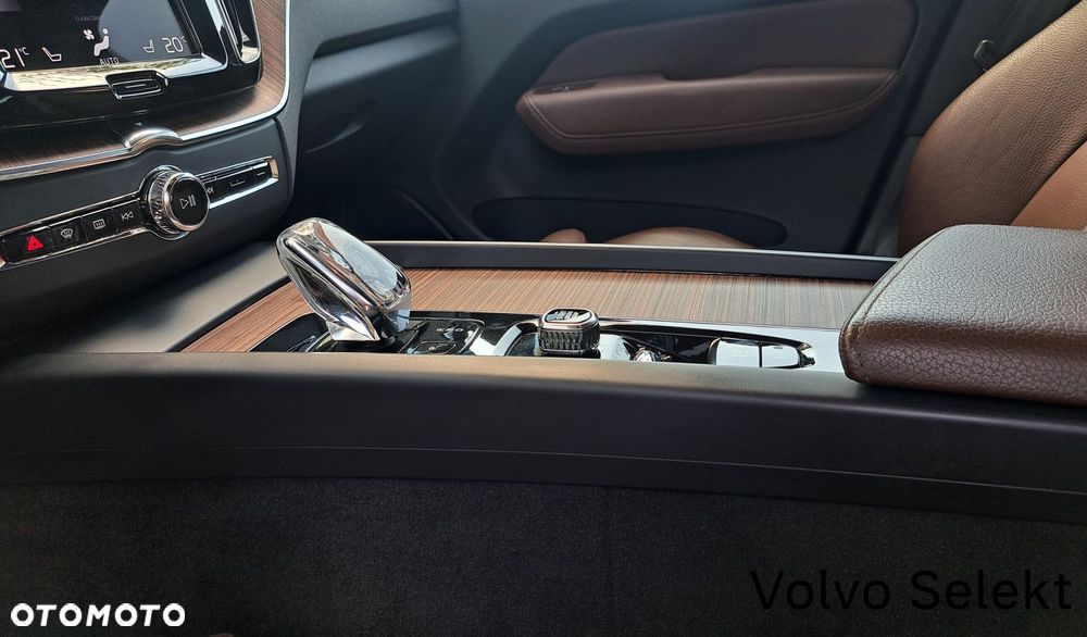 Volvo XC 60 - 24