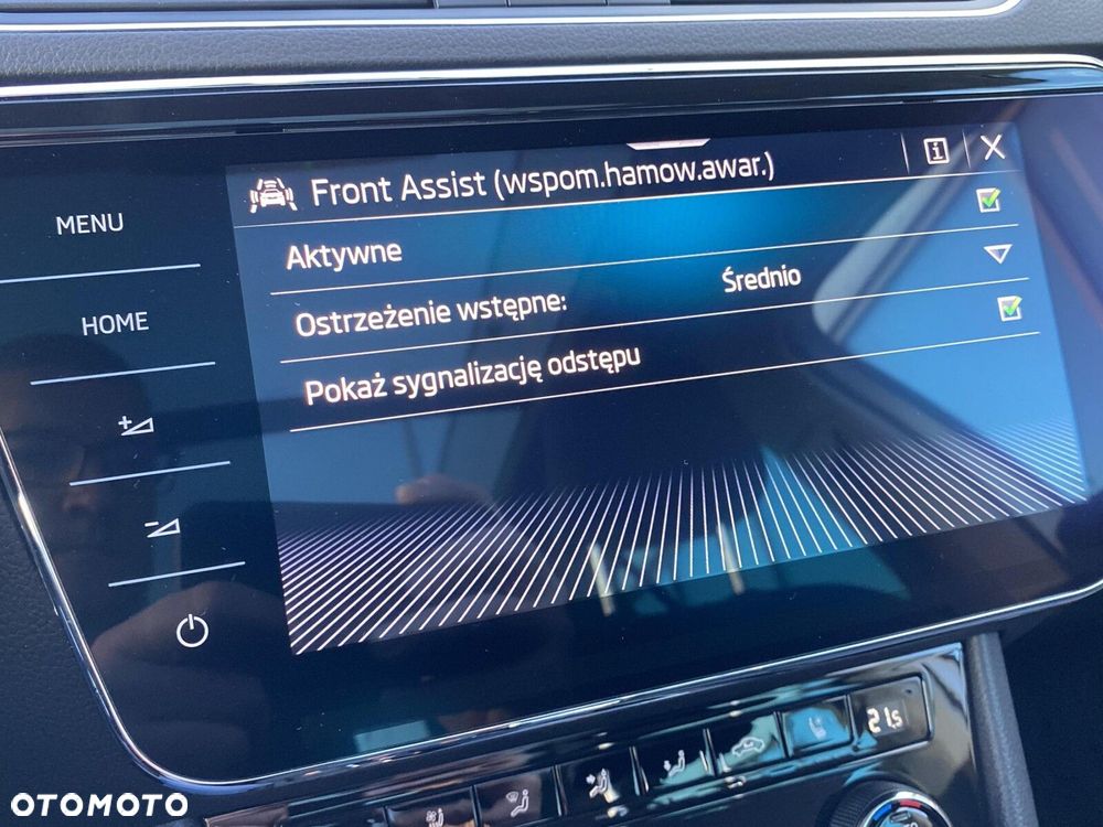 Skoda Superb 2.0 TDI SCR Style DSG - 36