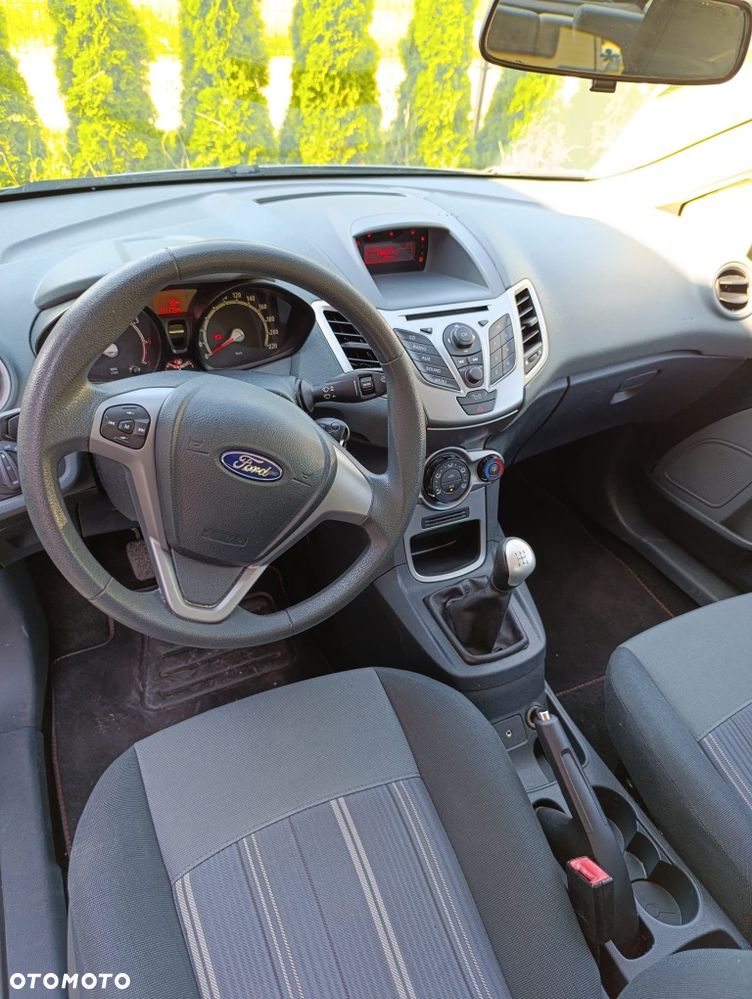 Ford Fiesta - 5