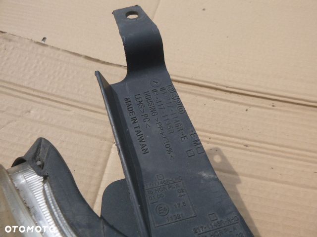 LAMPA PRAWY PRZÓD PRAWA PRZEDNIA HONDA CIVIC VII LIFT SEDAN 5D 04-06 - 4
