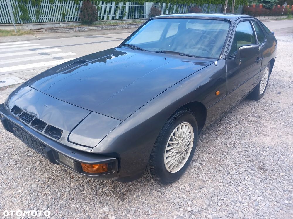 Porsche 924 - 16