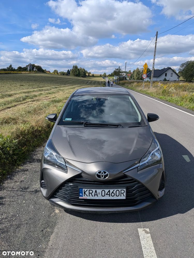 Toyota Yaris 1.0 Active EU6 - 10