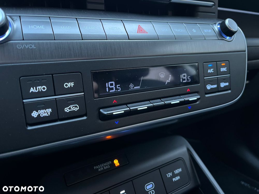 Hyundai Kona 65kWh Executive - 19