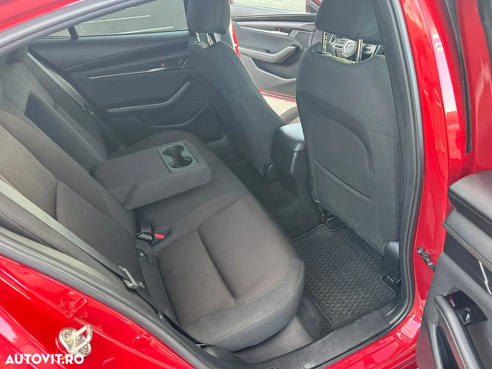 Mazda 3 - 4