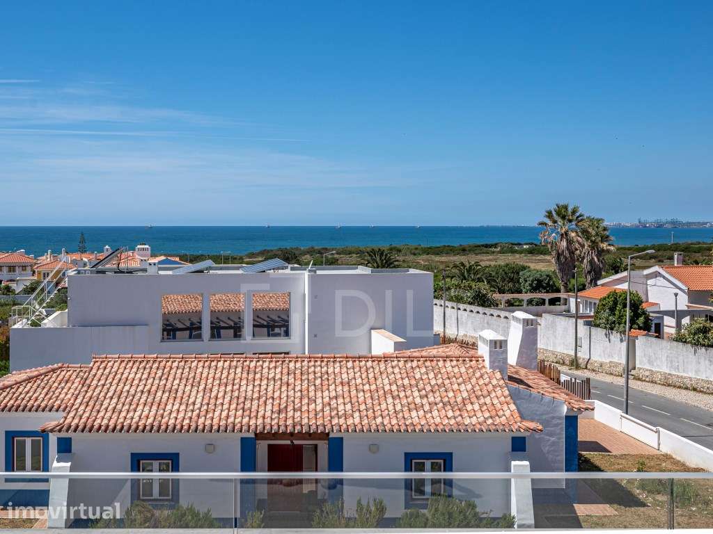 Apartamento T2+1 em Porto Covo com terraço e piscina na cobertura - Grande imagem: 2/24