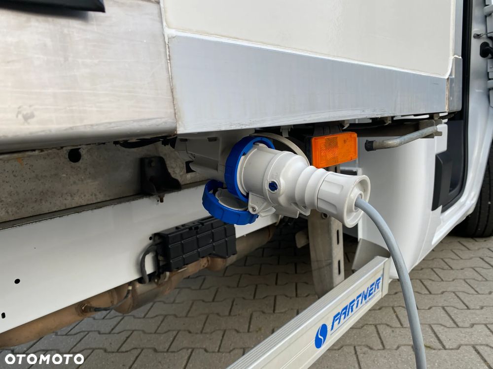 Renault Master Chłodnia Mroźnia 220V. Agregat Zanotti Salon Polska - 8