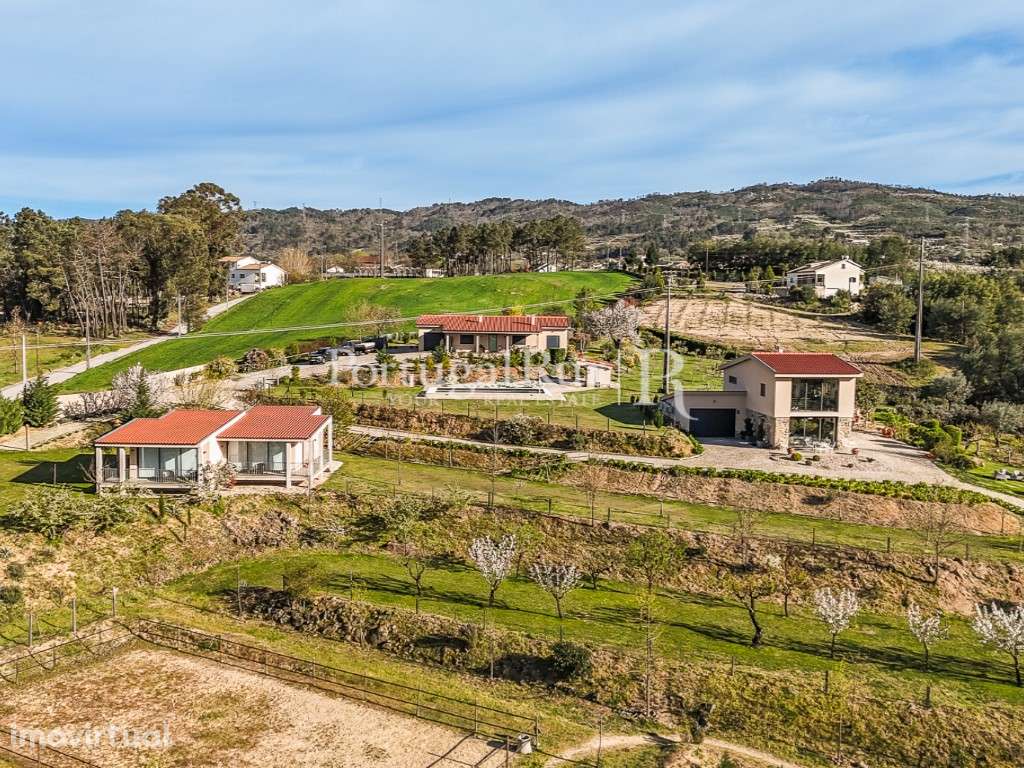 Agroturismo com 4 casas e espaços de lazer na Covilhã - Grande imagem: 3/60
