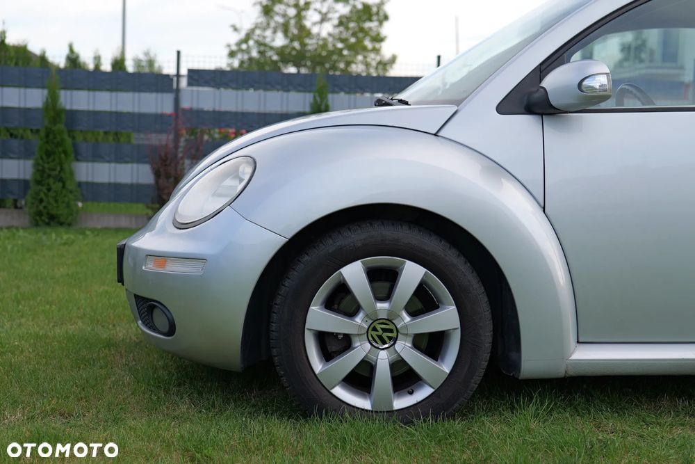Volkswagen New Beetle 1.9 TDI - 23