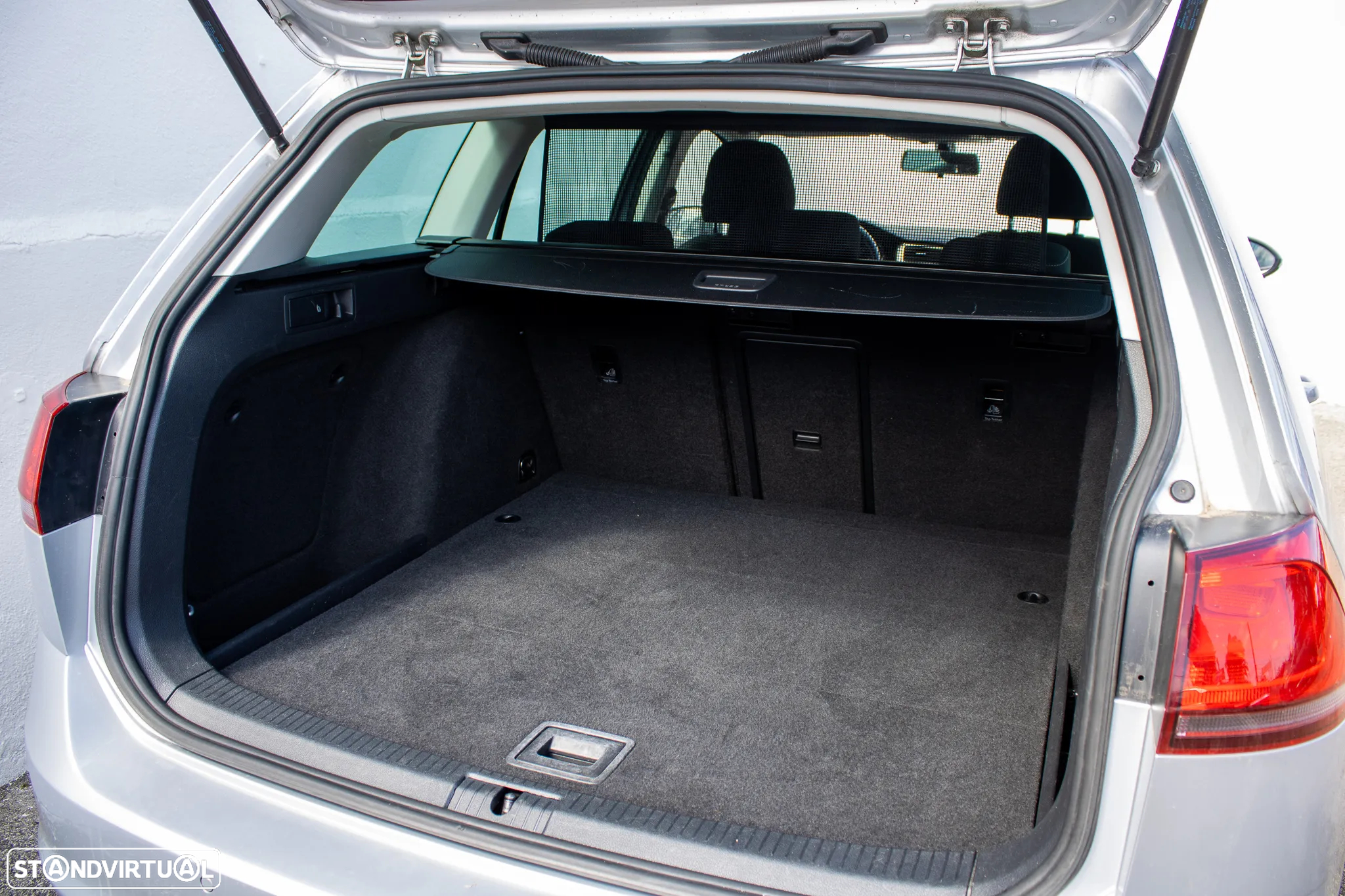 VW Golf Variant 1.6 TDi BlueMotion Allstar - 9