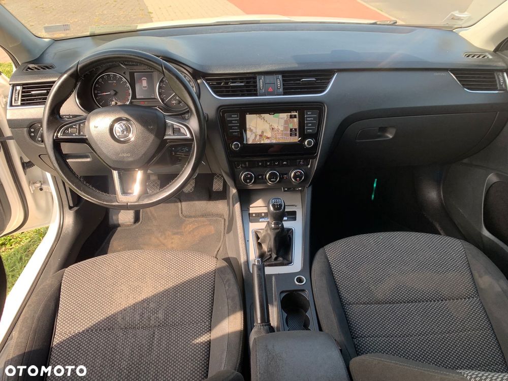 Skoda Octavia 1.6 TDI Active - 18