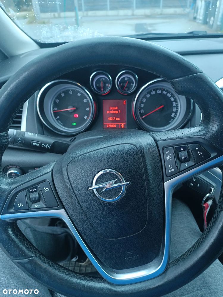 Opel Astra 1.6 T Sport - 2