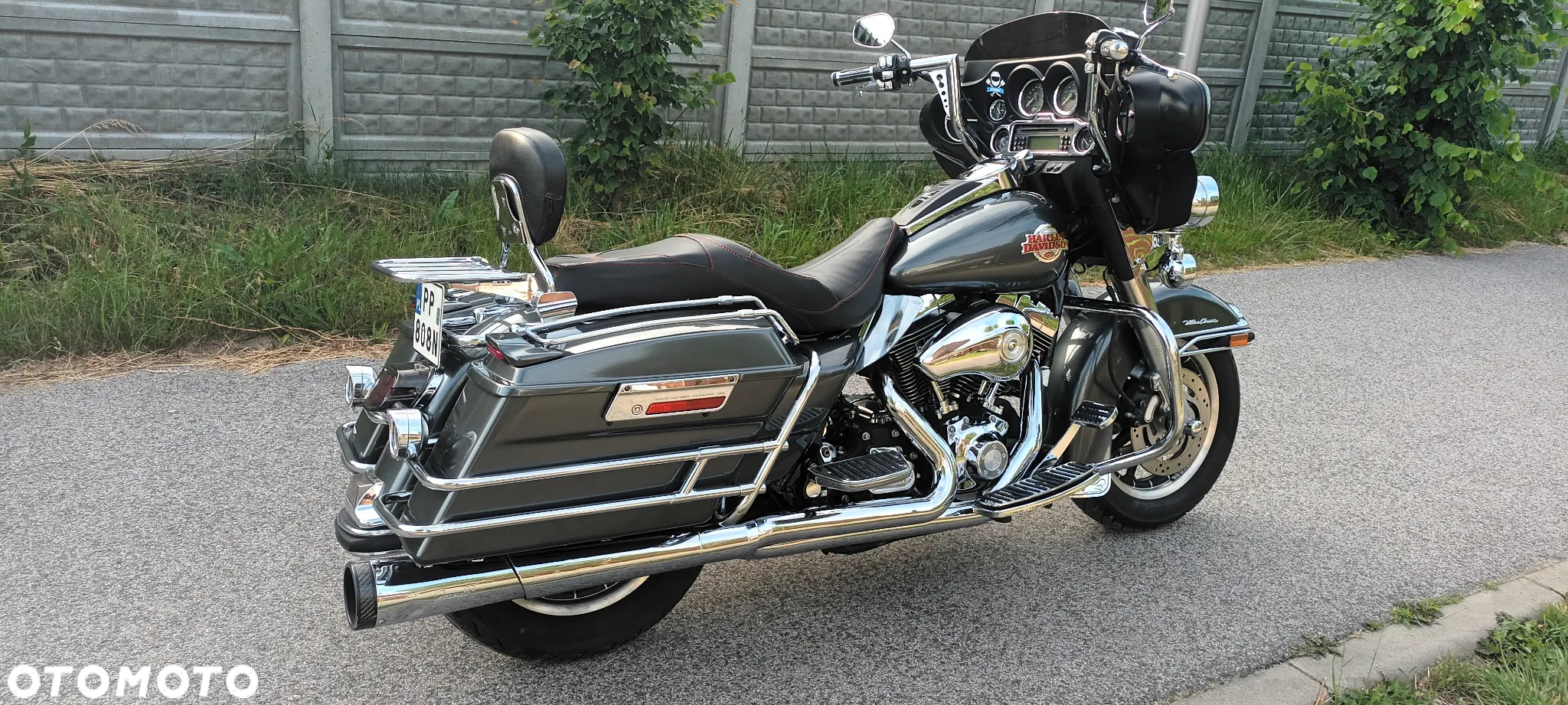 Harley-Davidson Touring Street Glide - 14