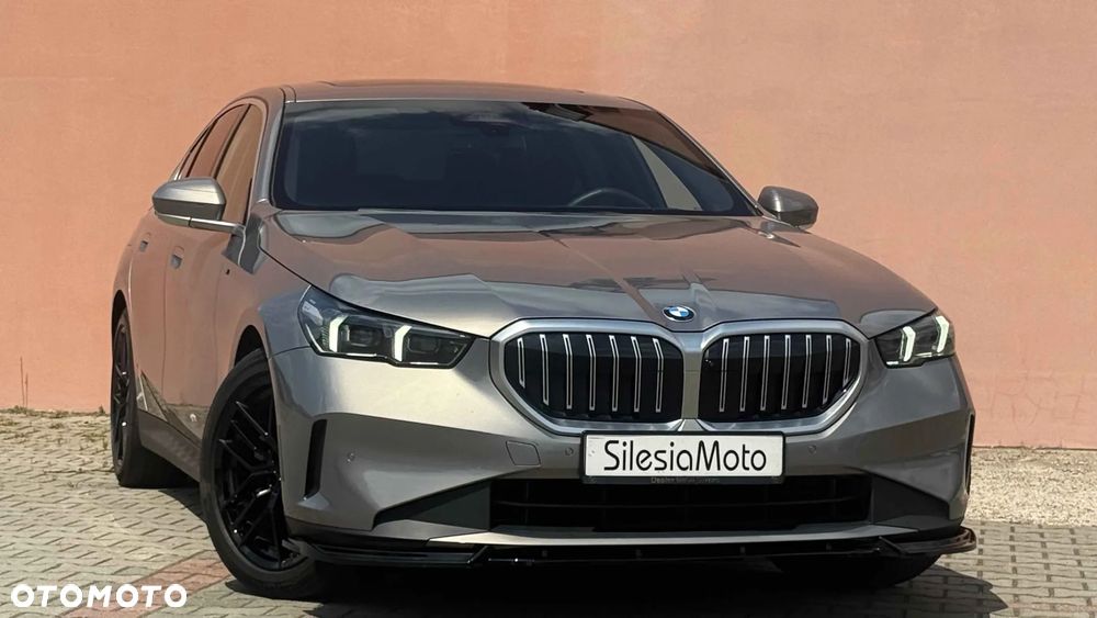 BMW Seria 5 530i xDrive Luxury Line sport - 2