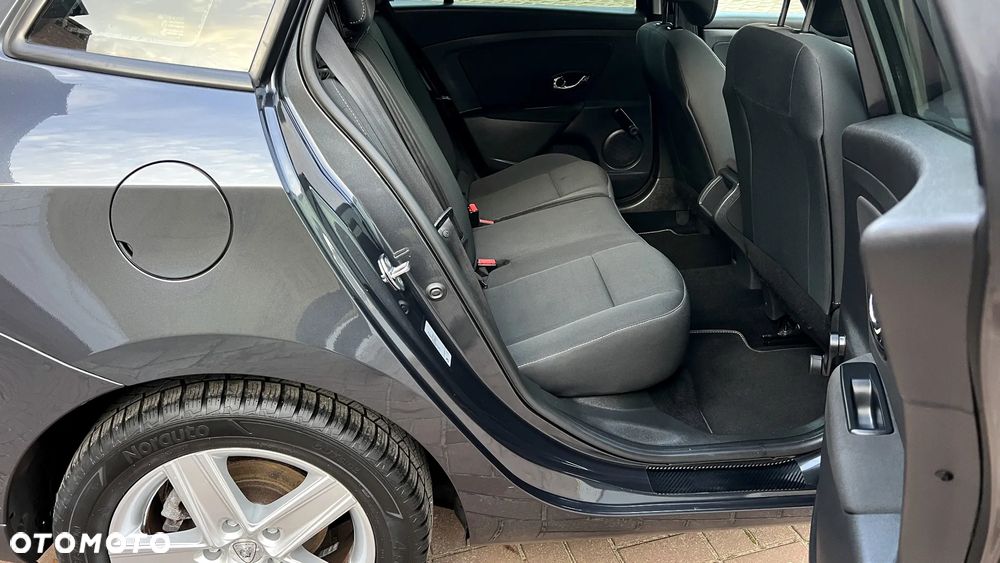 Renault Megane ENERGY dCi 110 Start & Stop Paris Business - 23