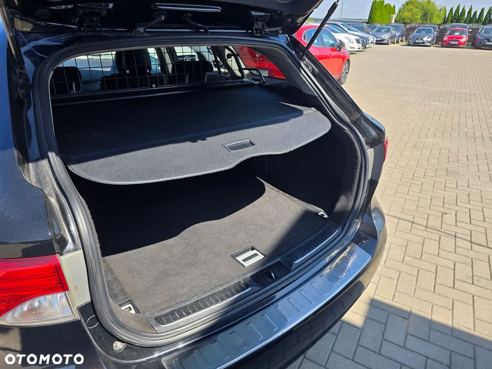 Toyota Avensis - 18