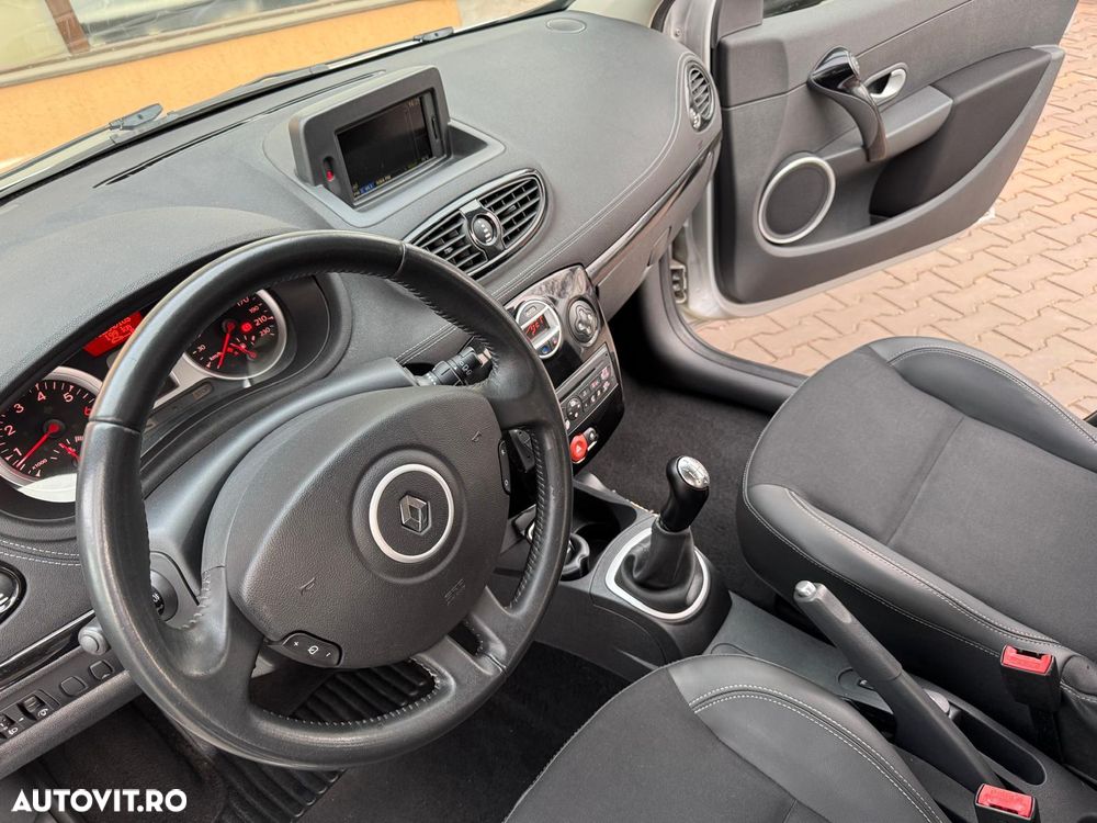 Renault Clio III 1.2 Authentique - 10