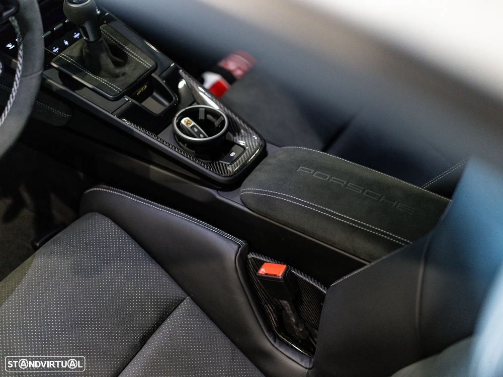 Porsche 911 (992) GT3 PDK - 34