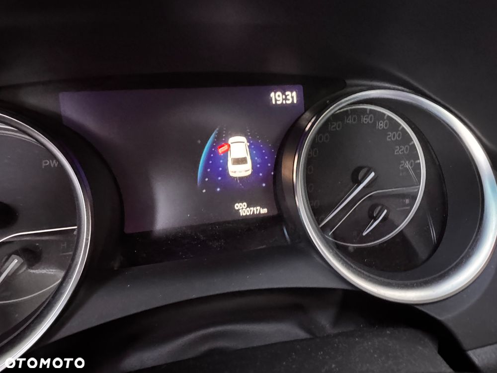 Toyota Camry 2.5 Hybrid Executive CVT - 7