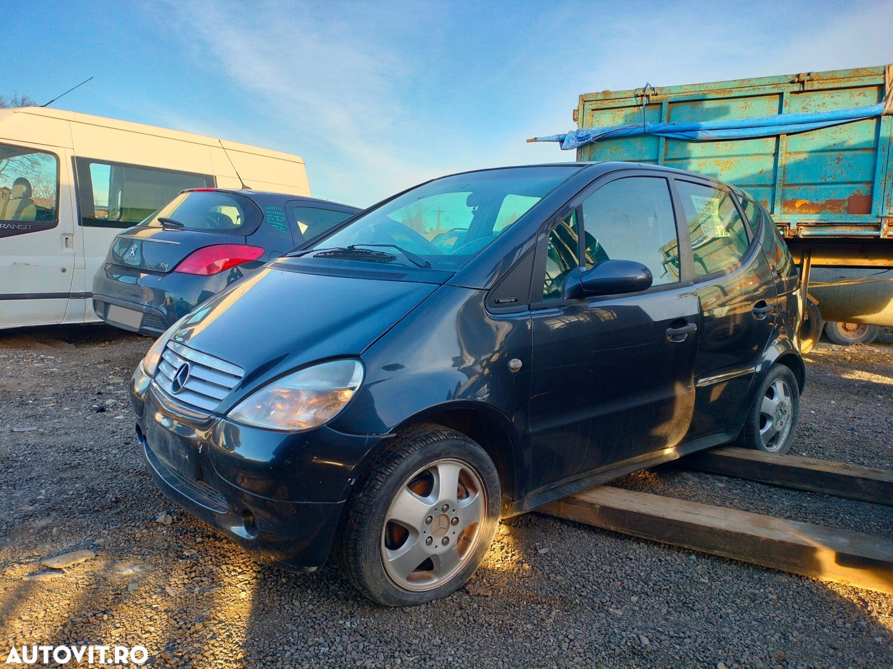 Dezmembrari  Mercedes-Benz A-CLASS (W168)  1997  > 2004 A 170 CDI (16 - 1