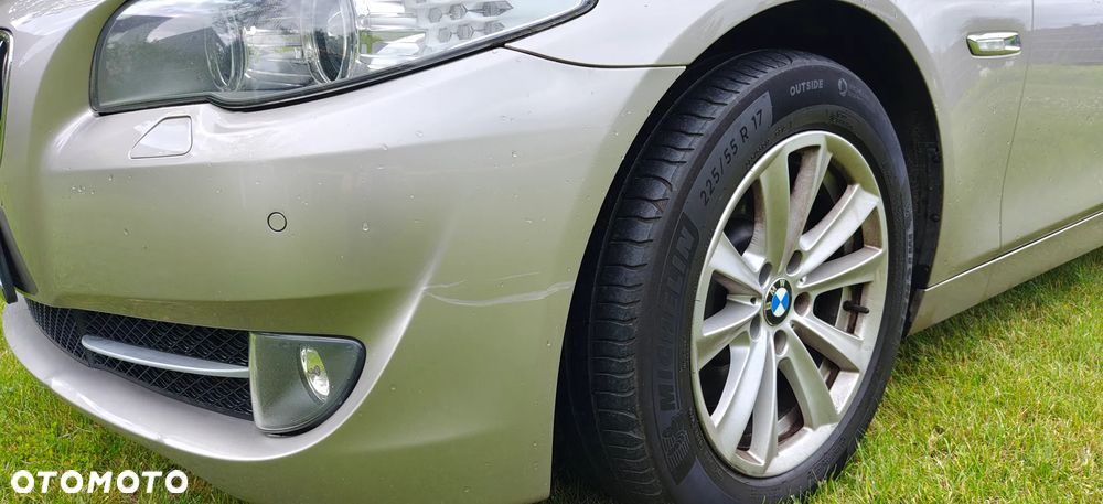 BMW Seria 5 525d - 6