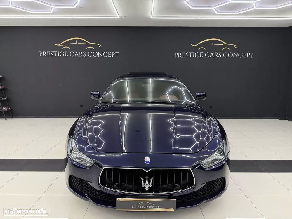 Maserati Ghibli 3.0 V6 GranLusso — fotografia 8