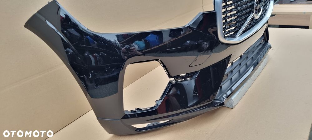 VOLVO XC60 II LIFT 2021- Zderzak przód oryginał MA082 - 9