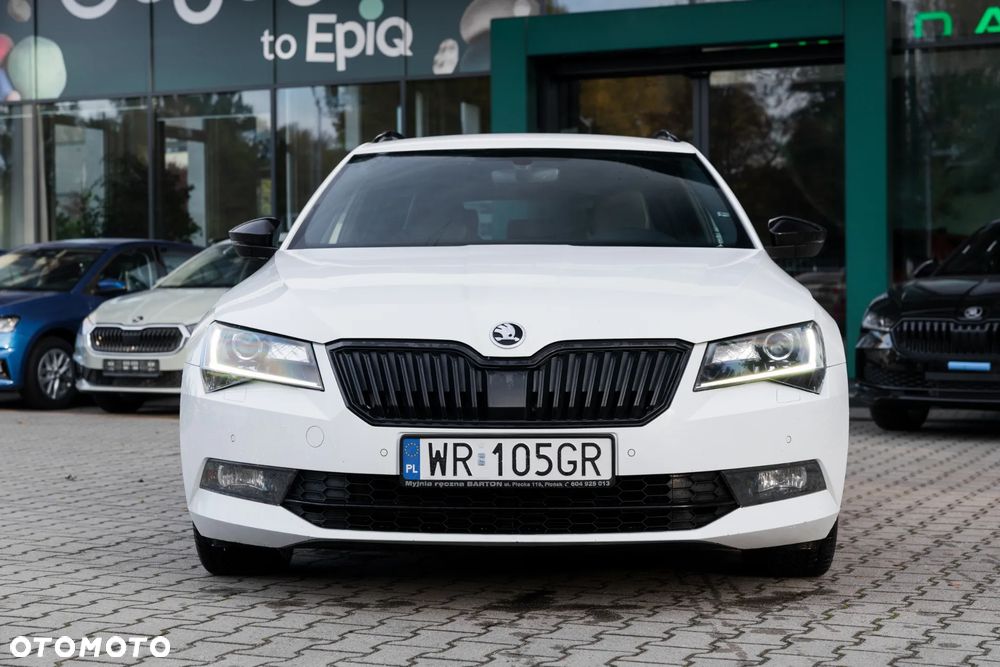 Skoda Superb 2019 photo 2