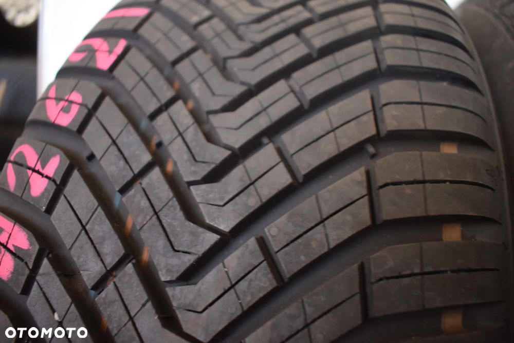 R19 215/50 Continental AllSeasonContact ContiSeal 2024r - 2
