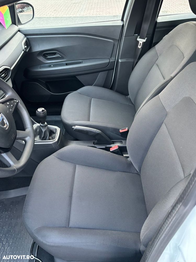 Dacia Logan TCe 90 Essential - 19