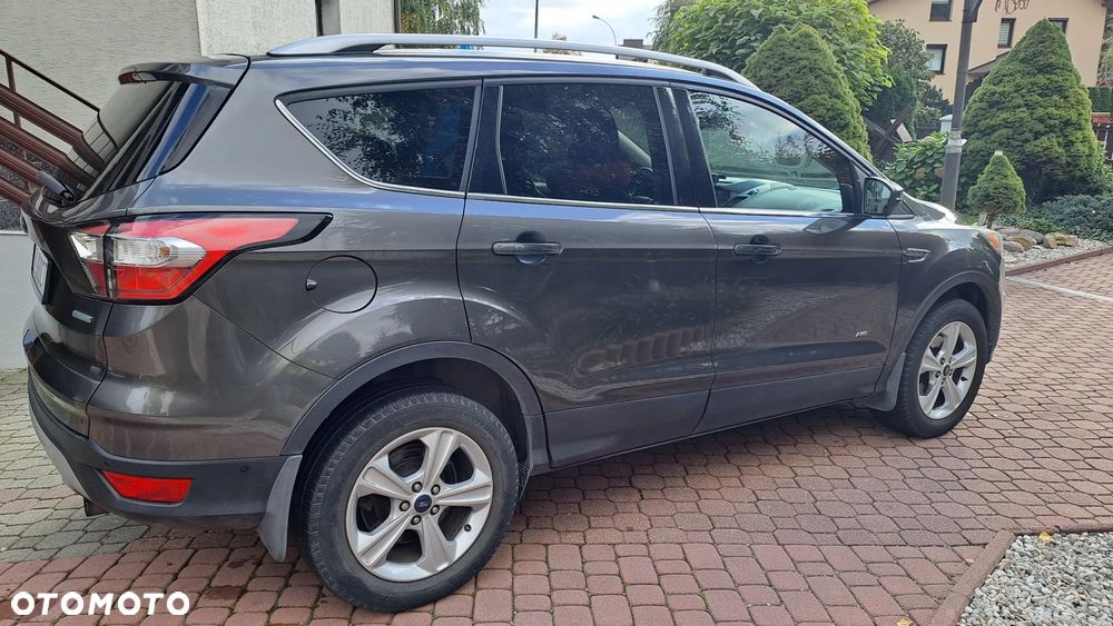 Ford Kuga - 3