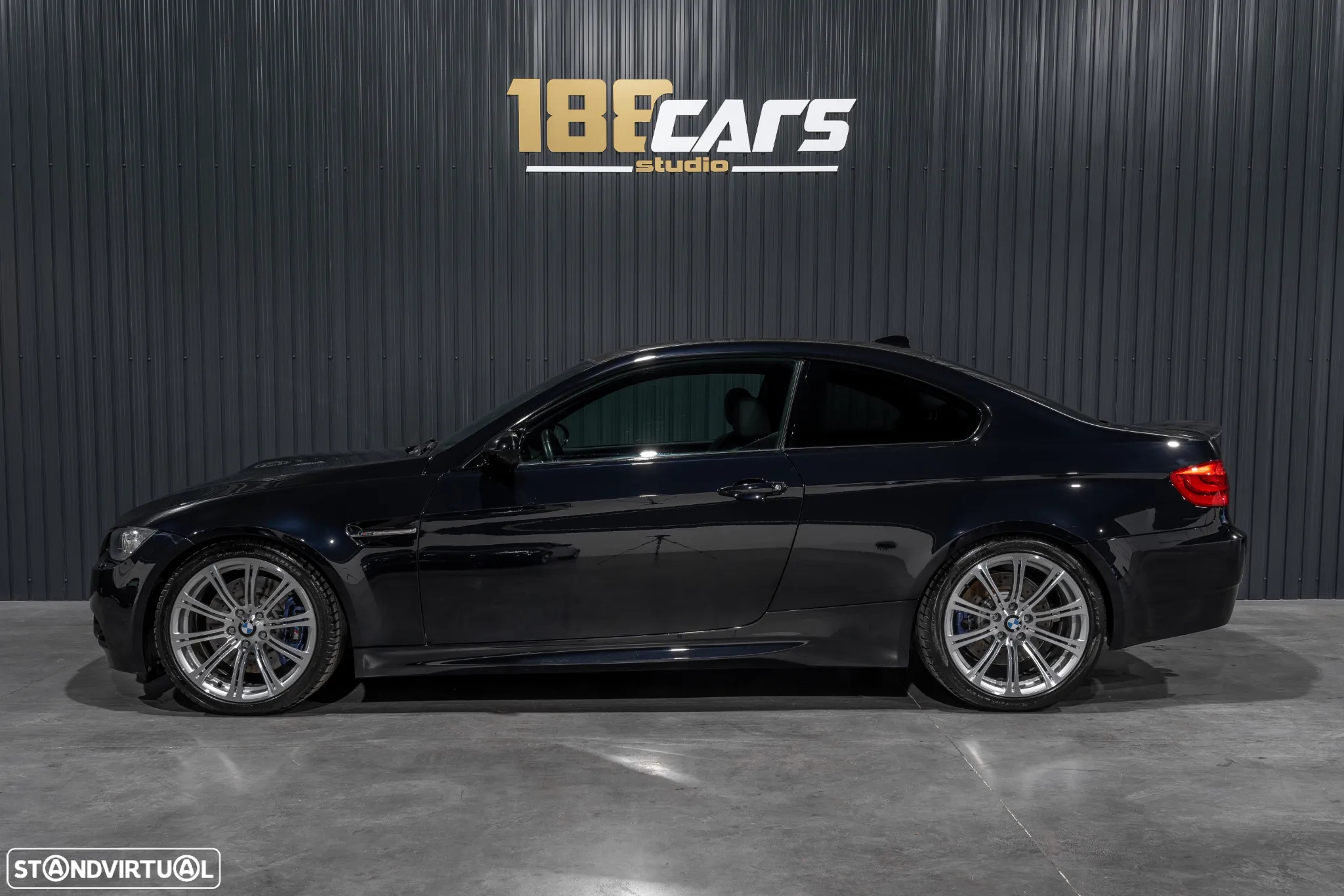 BMW M3 Auto - 30