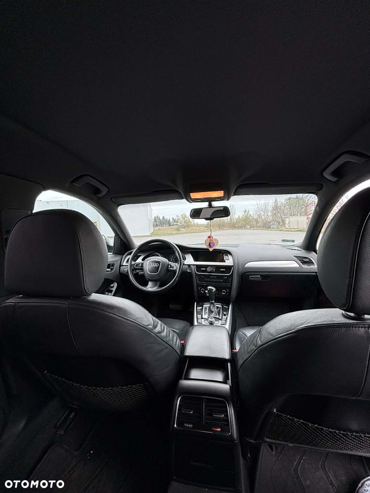 Audi A4 Avant 2.0 TDI Multitronic - 9