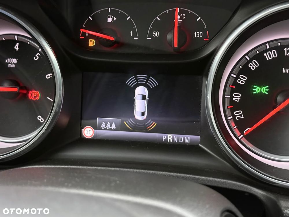 Opel Insignia - 14