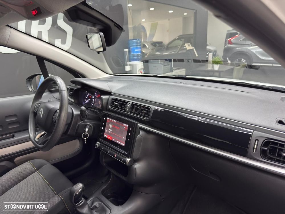 Citroën C3 1.2 PureTech Shine - 20