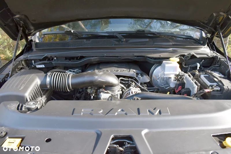 Dodge RAM 1500 5.7 4x4 - 12