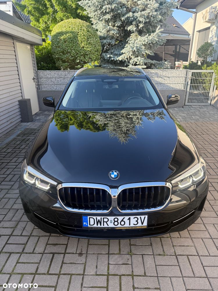 BMW Seria 5 518d mHEV Business Edition sport - 9