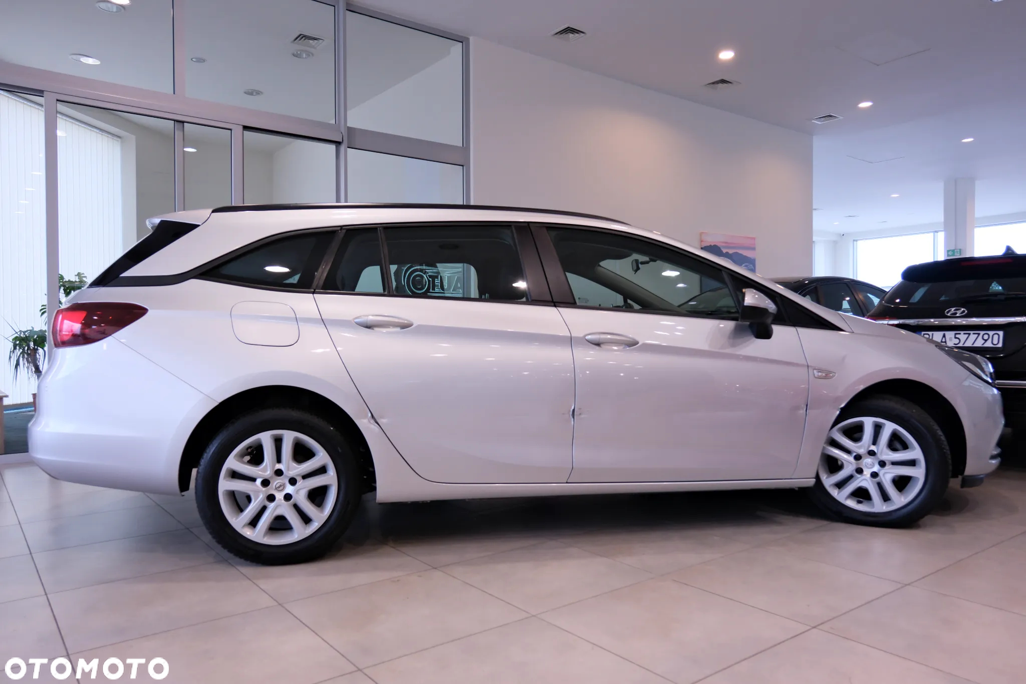 Opel Astra 1.6 CDTI Active - 10