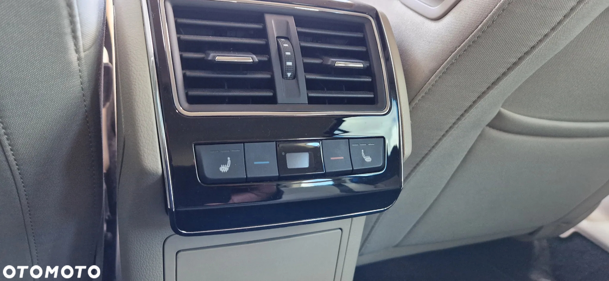 Skoda Superb Combi 2.0 TDI DSG Style - 19